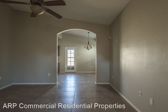 Building Photo - 3 br, 2 bath House - 14259 GIL REYES DR