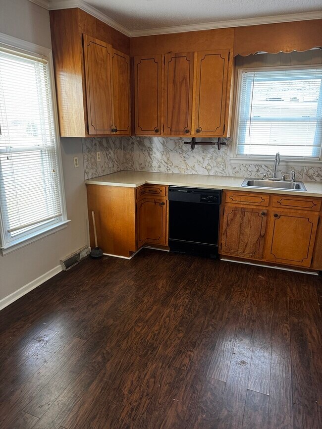 Foto del edificio - 512 S Zion St