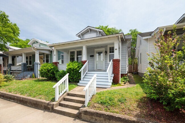 Building Photo - 2 Bedroom Home in North Church Hill!