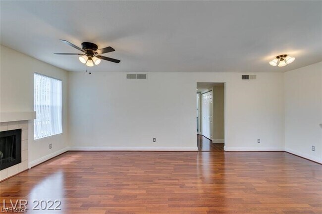 Foto del edificio - 2801 N Rainbow Blvd