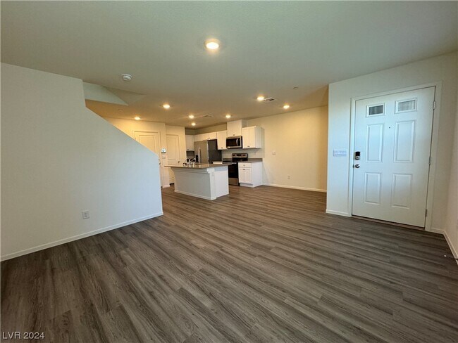 Building Photo - 9917 Marigold Hills St