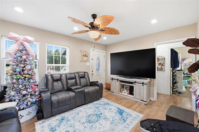 Foto del edificio - 2217 Joey St