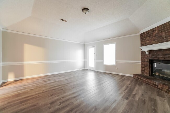 Foto del edificio - 6603 Waders Ridge Dr