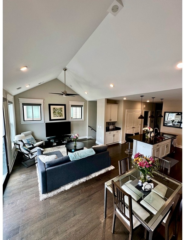 Building Photo - 1308 Forsythe Ave