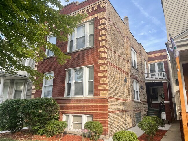 Fachada del edificio - 3071 N Haussen Ct