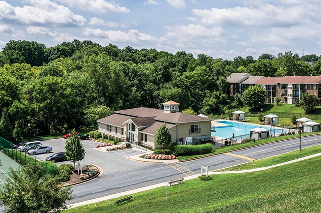 Charleston Place Apartment Homes Ellicott City, MD