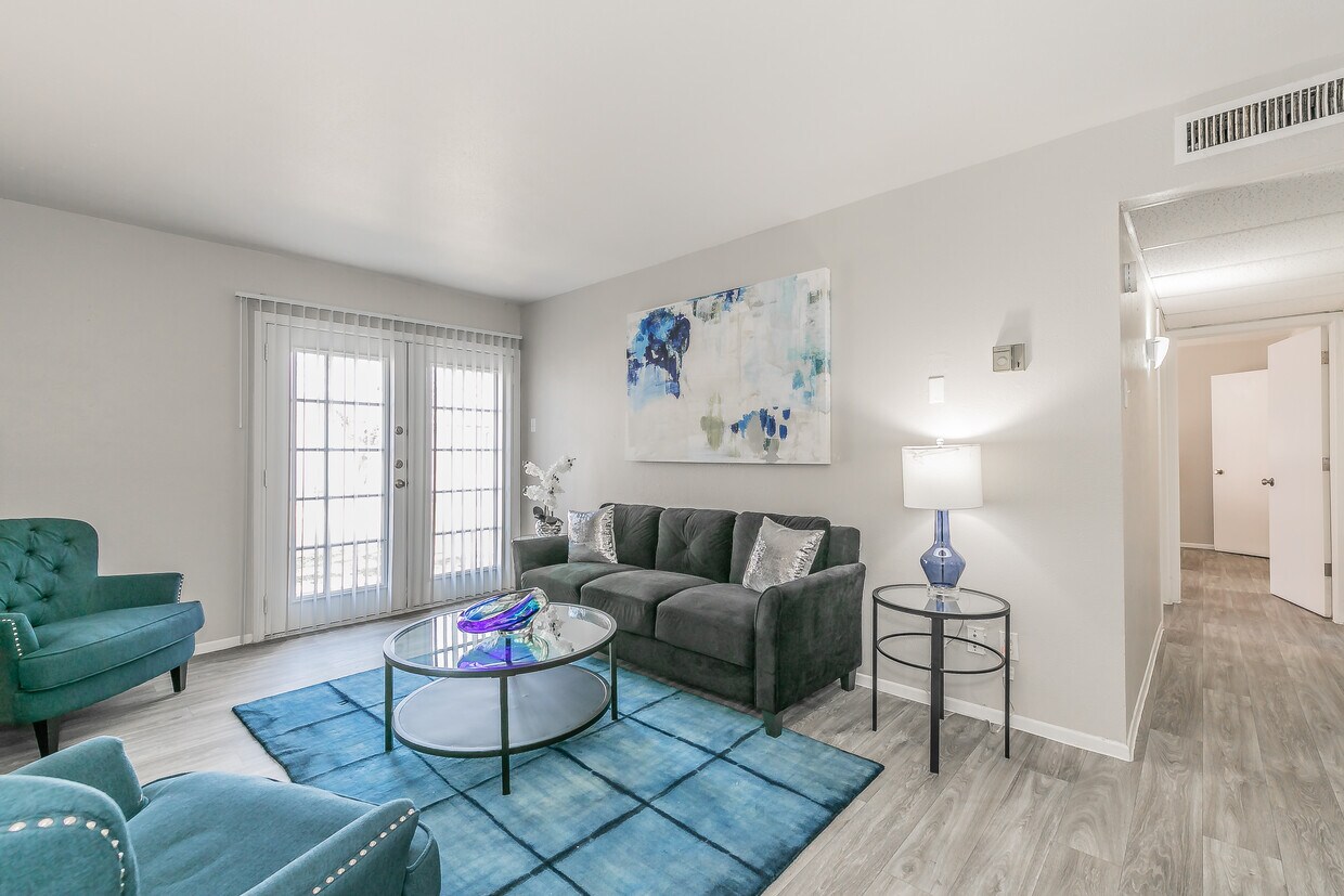 The Courtland Apartments at 3504 Fawn Valley Dr Dallas, TX