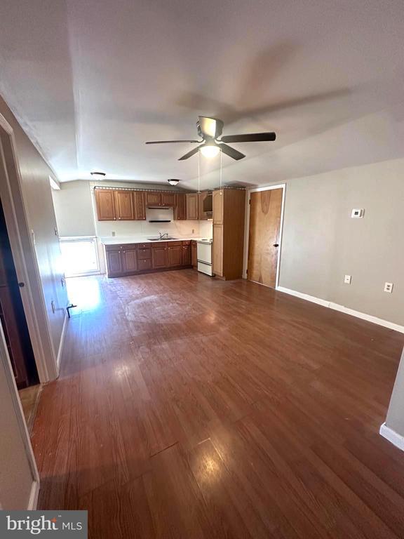 Foto del edificio - 1032 N 7th St