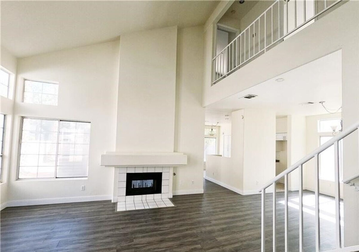 Foto del edificio - Coming soon!  4 Bedroom!  Buffalo & Smoke Ranch Area!