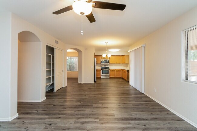 Building Photo - 2519 W Blue Sky Dr
