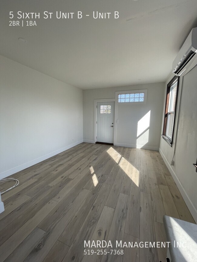 Building Photo - MODERN 2 BED/1 BATH UNIT IN CHATHAM + HYDRO