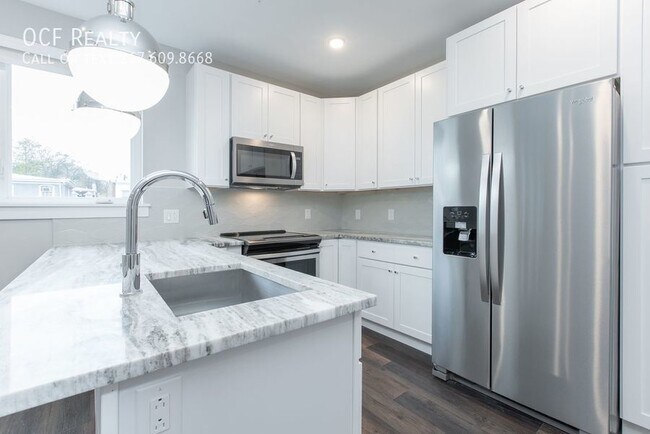 Building Photo - Germantown Square 1 Bedroom