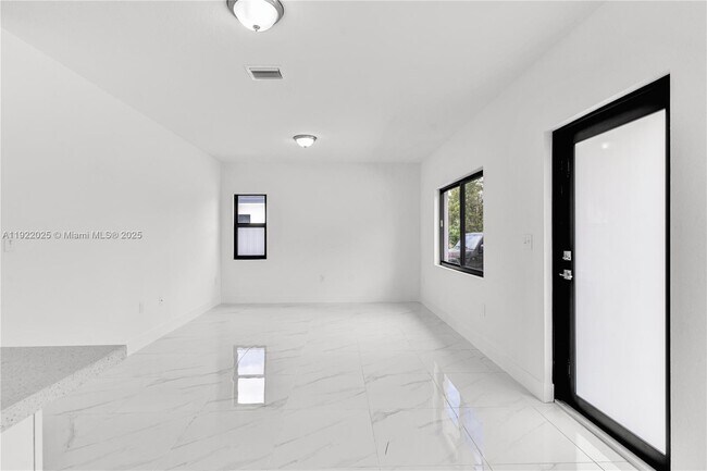 Foto del edificio - 11970 SW 213th St