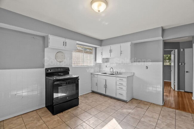 Foto del edificio - 1216 Lakeview Ave