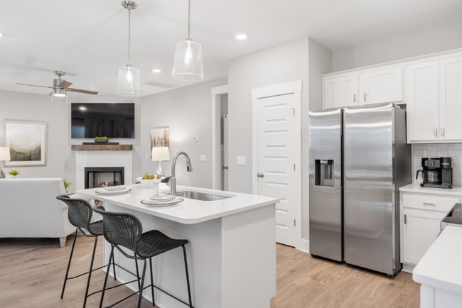 Building Photo - 229 Hudson Dr