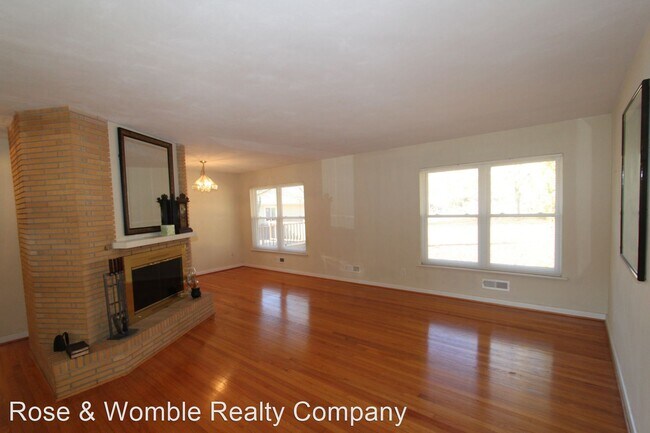 Foto del edificio - 3 br, 2 bath House - 1056 Hillwell Road