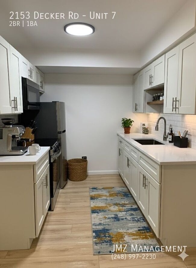 Building Photo - 2153 Decker Rd