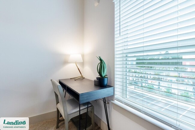 Building Photo - 158 Malachite Wy