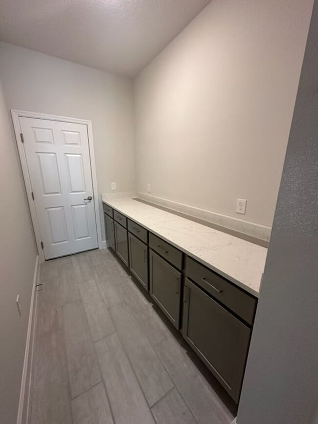 Photo - Move-In Ready Home Near SunRail & I-4 - Prime DeBary Location