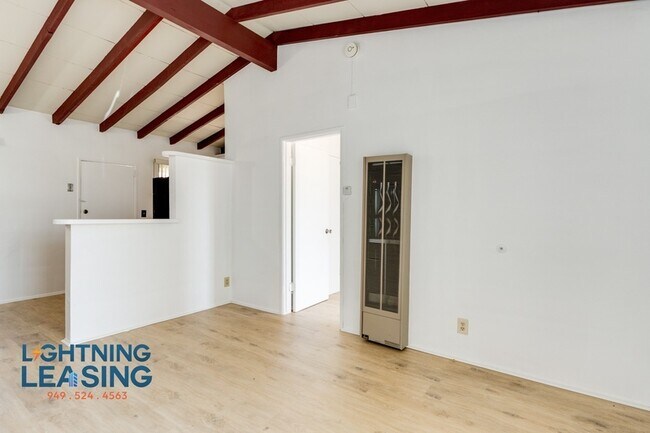 Building Photo - 7910 Willis Ave
