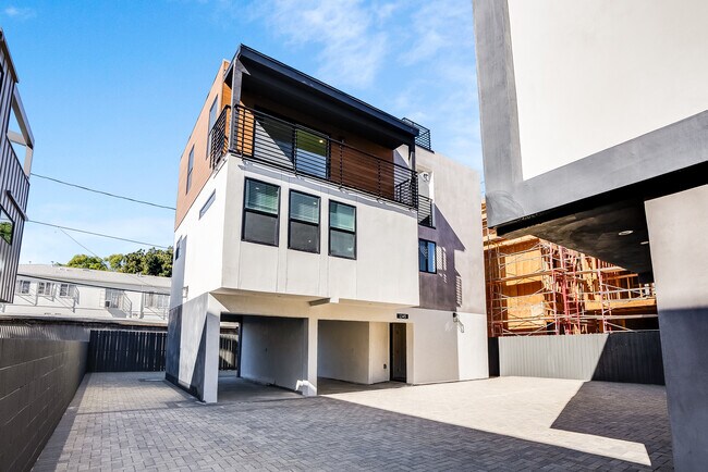 Foto del edificio - 1345 Seward St
