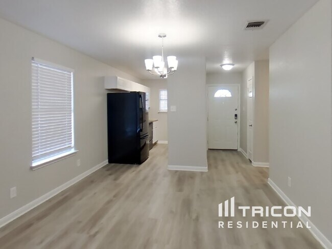 Foto del edificio - 7214 Tranquil Ln