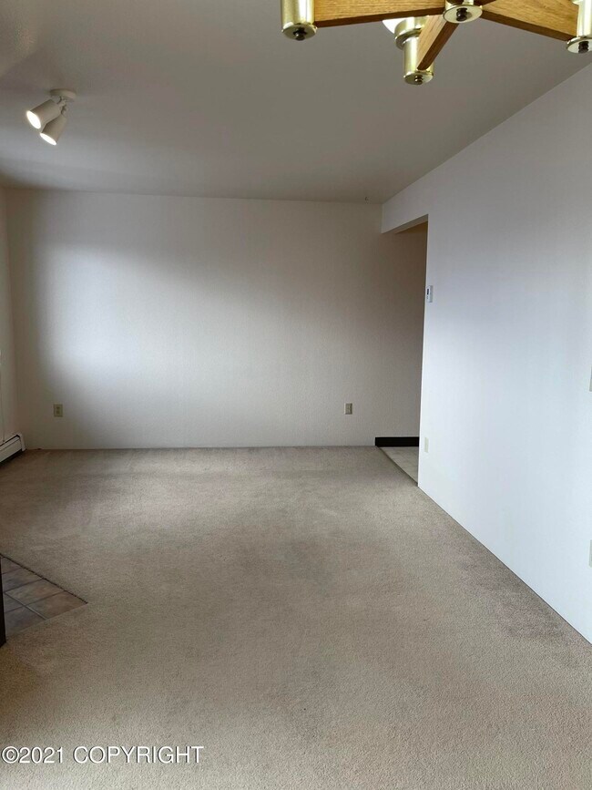 Foto del edificio - 3570 W Dimond Blvd