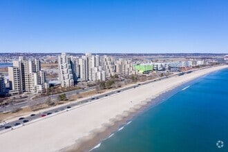 Building Photo - 376 Ocean Ave