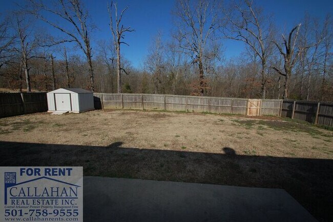 Building Photo - Base Meadows 4 bedroom home