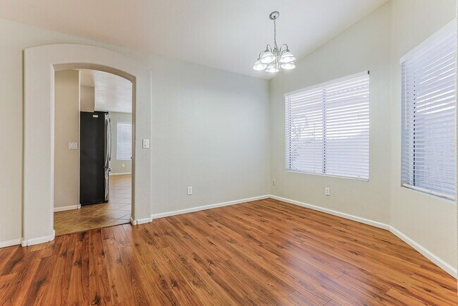 Building Photo - 2625 S 156th Ave