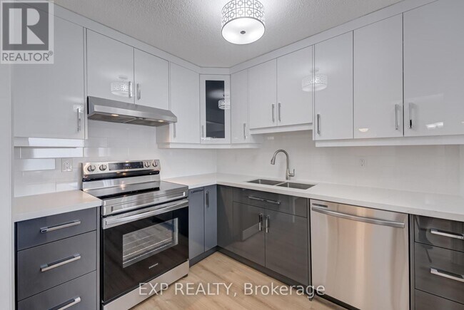 Photo du bâtiment - 270-1270 Scarlett Rd