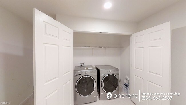 Building Photo - 734 Luz Del Sol Loop