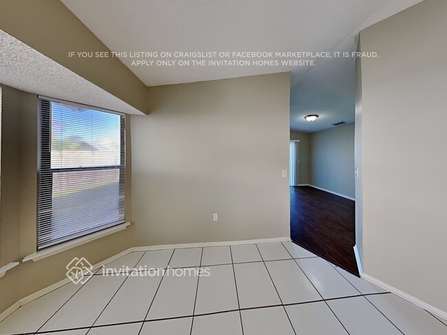 Foto del edificio - 716 Waterbridge Dr