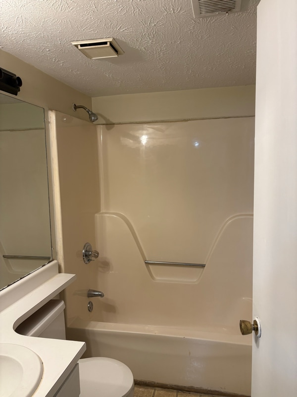 Building Photo - 304 S Keeneland Dr