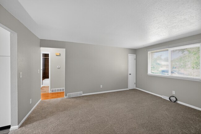 Foto del edificio - 26 Newland Ct