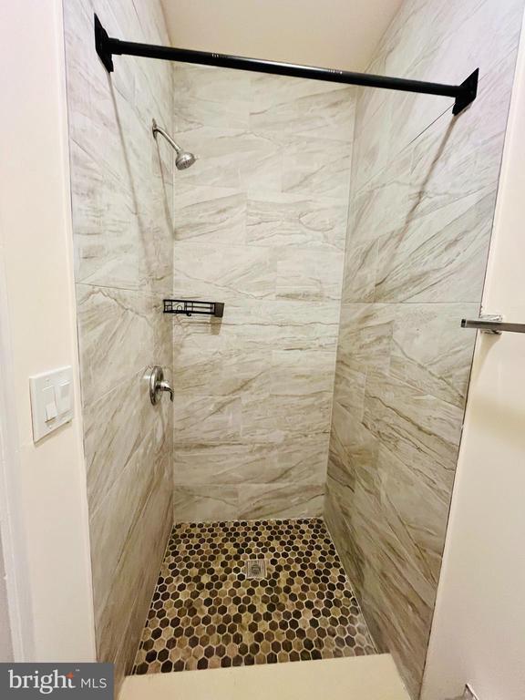 Foto del edificio - 6249 Reedland St