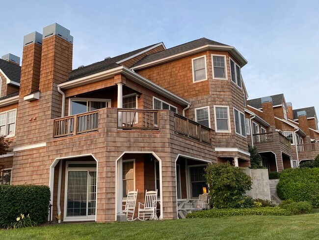 Foto del edificio - 113 Half Moon Bay Dr