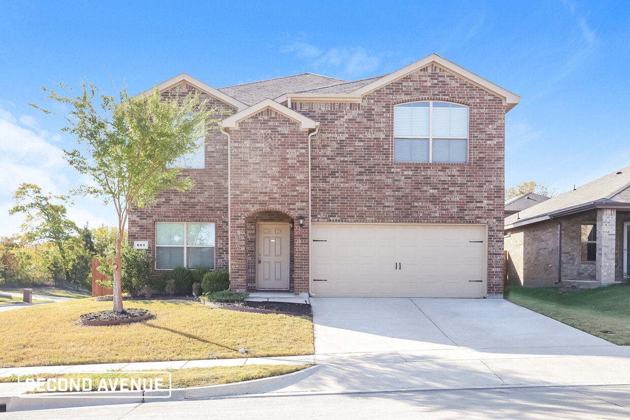 Primary Photo - 661 Creekview Dr