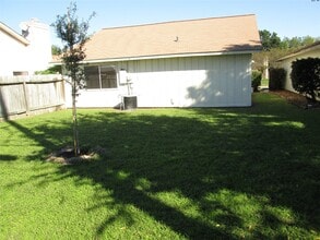 Building Photo - 6333 Northway Dr