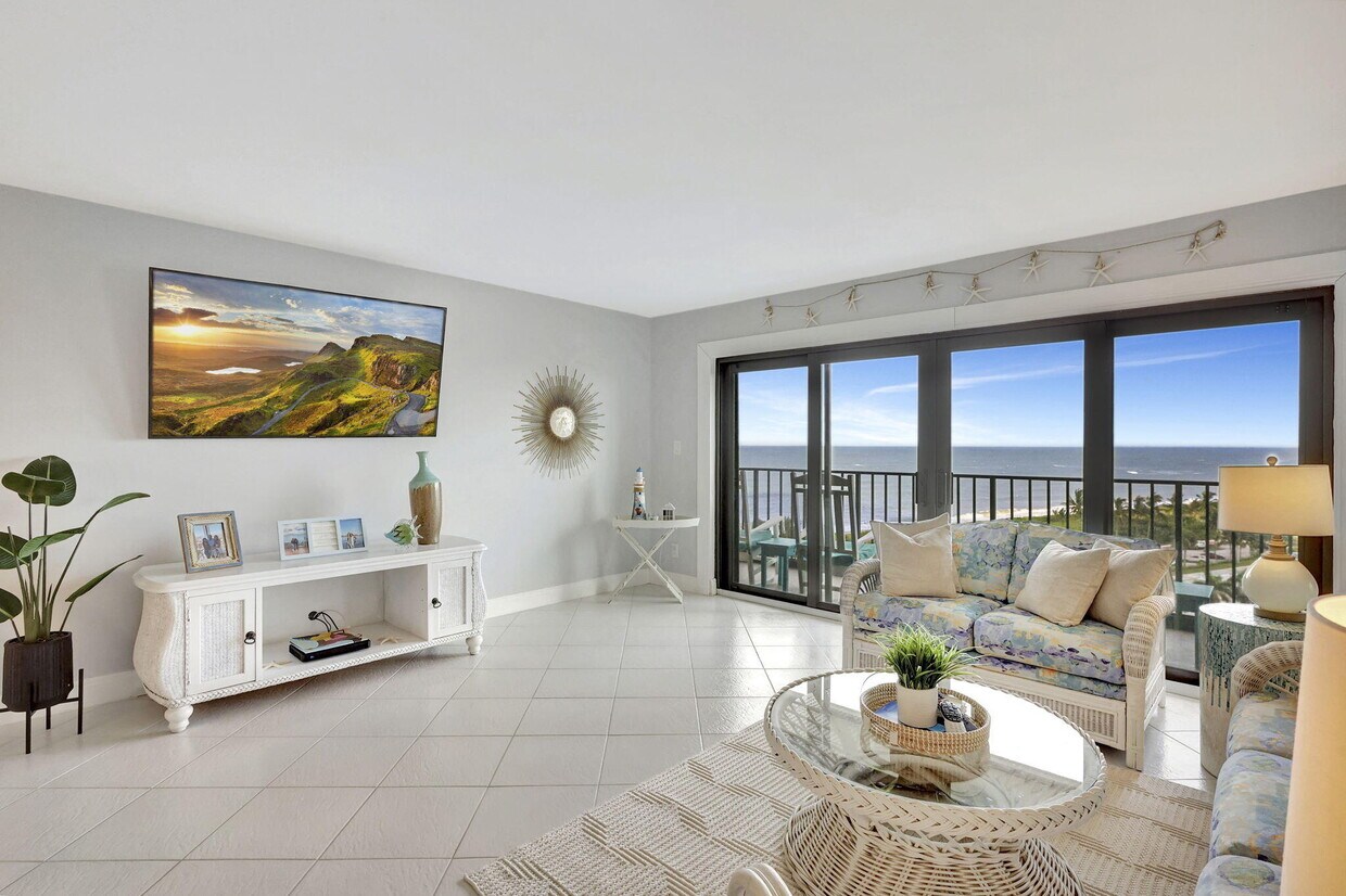 Foto principal - 801 S Ocean Dr