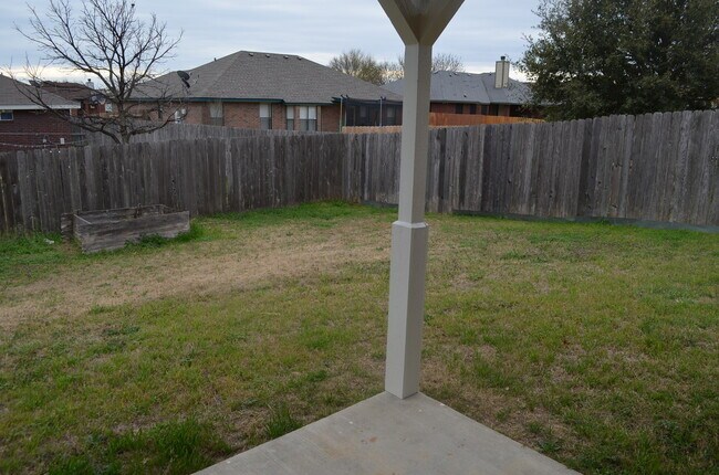 Building Photo - 3BD/2BA House in Killeen close to Ft. Hood!