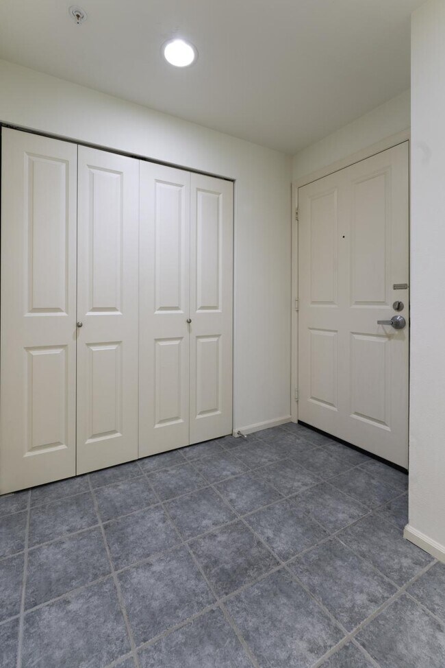 Foto del edificio - 2 bedroom in Seattle WA 98105
