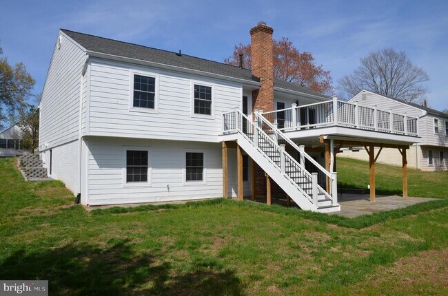 Foto del edificio - 9012 Paddock Ln