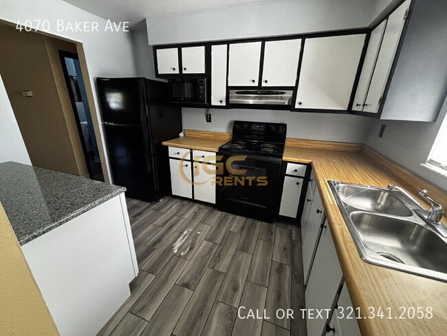 Building Photo - 4070 Baker Ave