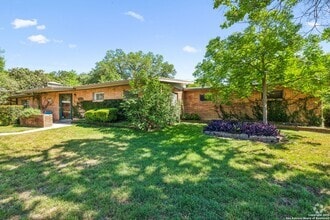 Building Photo - 800 Eventide Dr