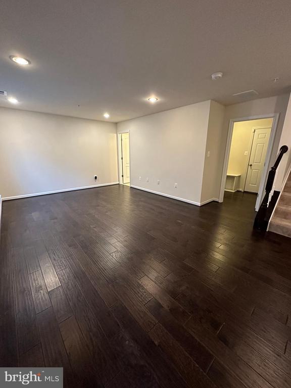 Building Photo - 7062 Foxton Way