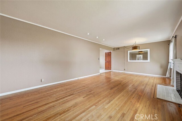 Foto del edificio - 345 N Shattuck Pl