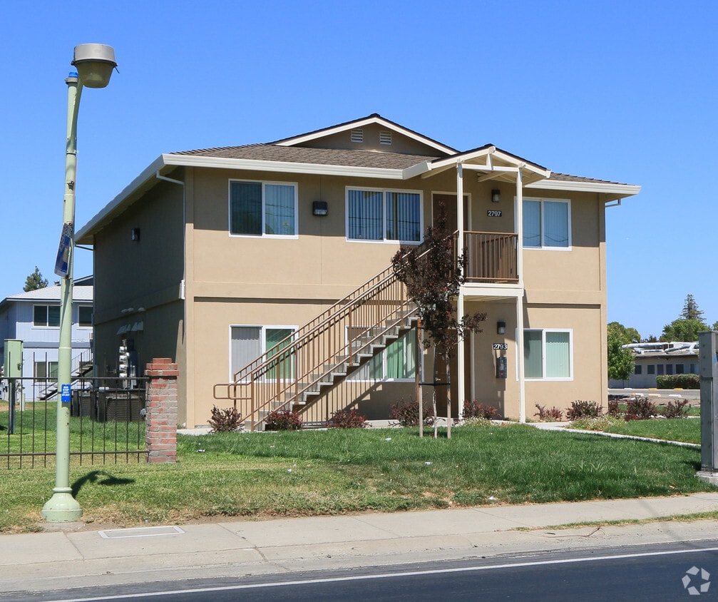 27932799 Meadowview Rd, Sacramento, CA 95832 Apartments in
