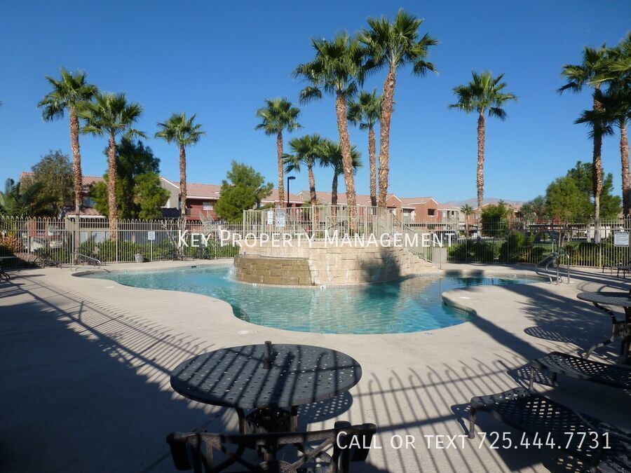 Foto del edificio - Introducing a charming 2-bedroom, 2-bathro...