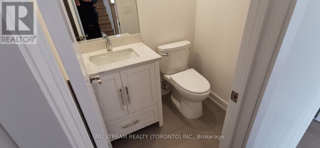 Building Photo - 9 Carl Hl Ln